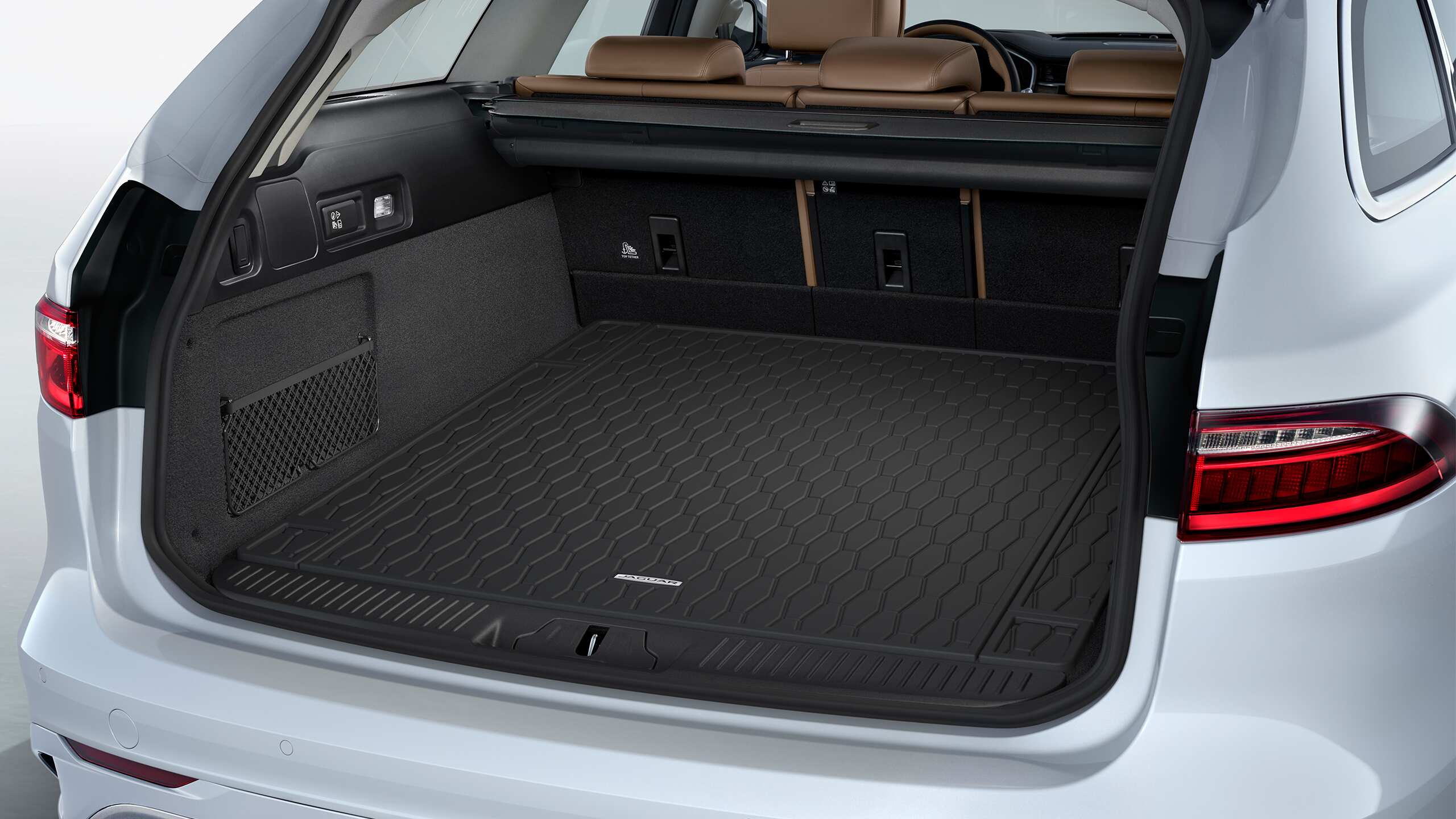 Jaguar Accessories | Ownership | Jaguar UK