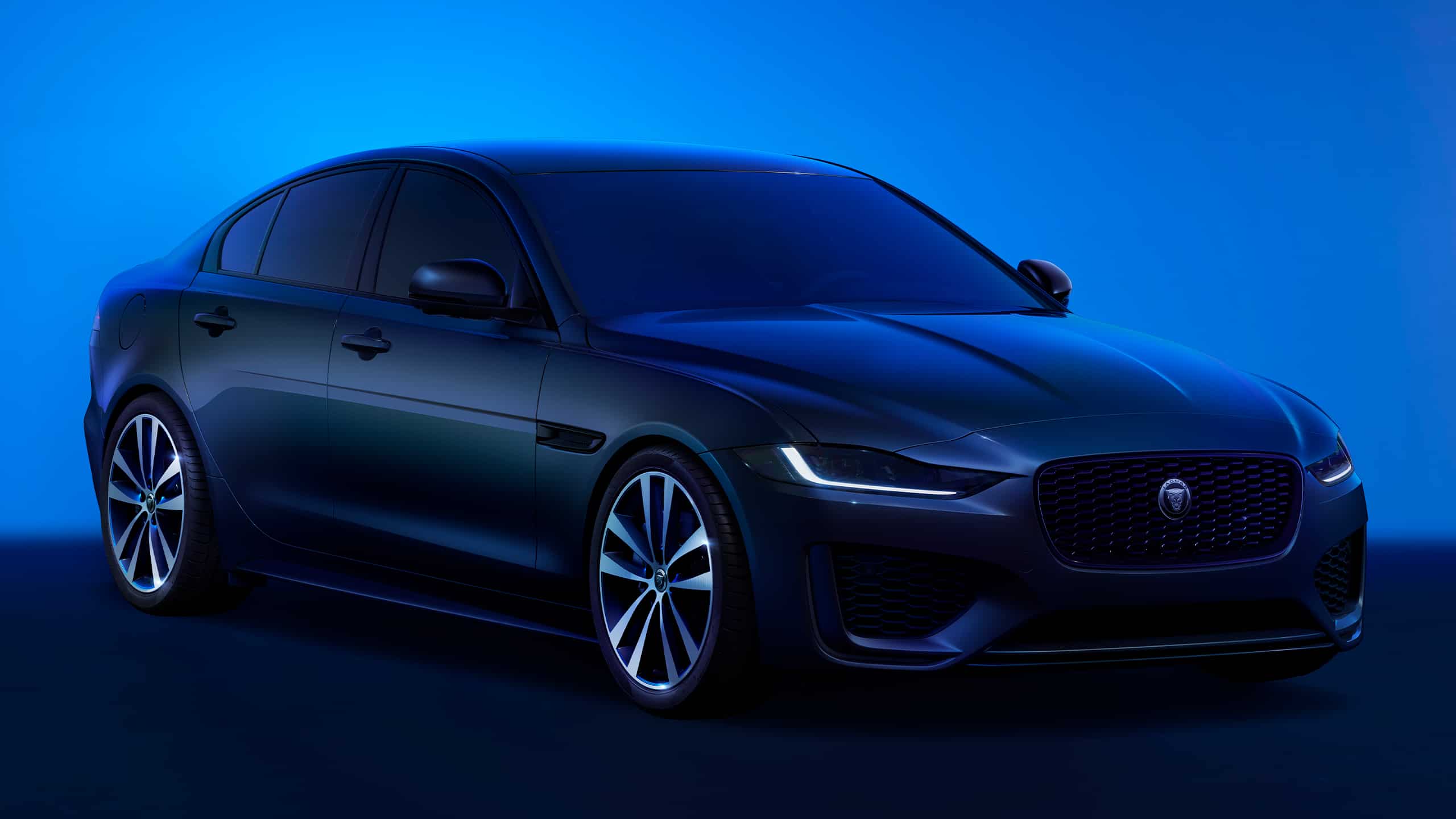 Model Range | Jaguar XE Saloon Jaguar UK